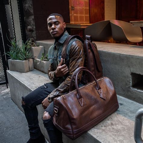 tote and carry black owned
